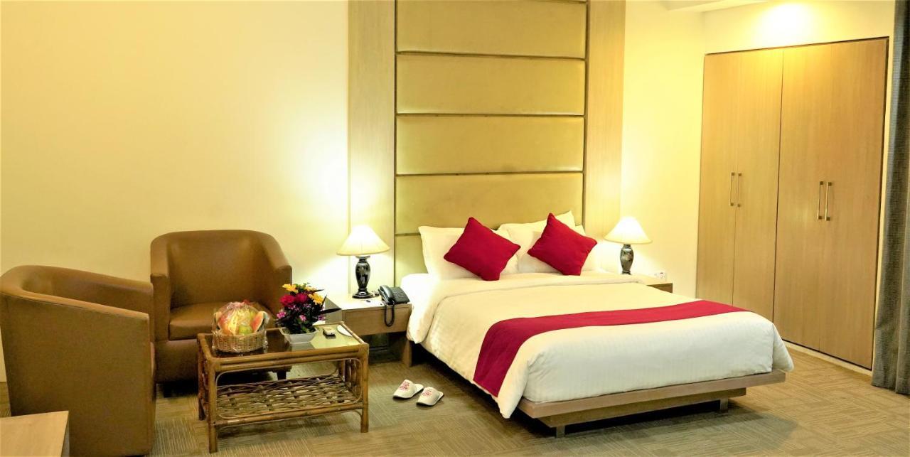 Asia Pacific Hotel Дакка Екстер'єр фото