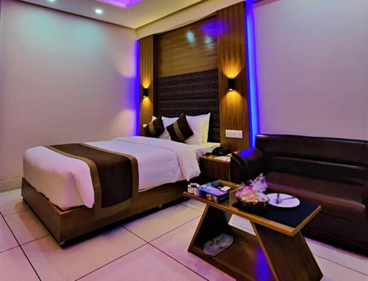 Asia Pacific Hotel Дакка Екстер'єр фото