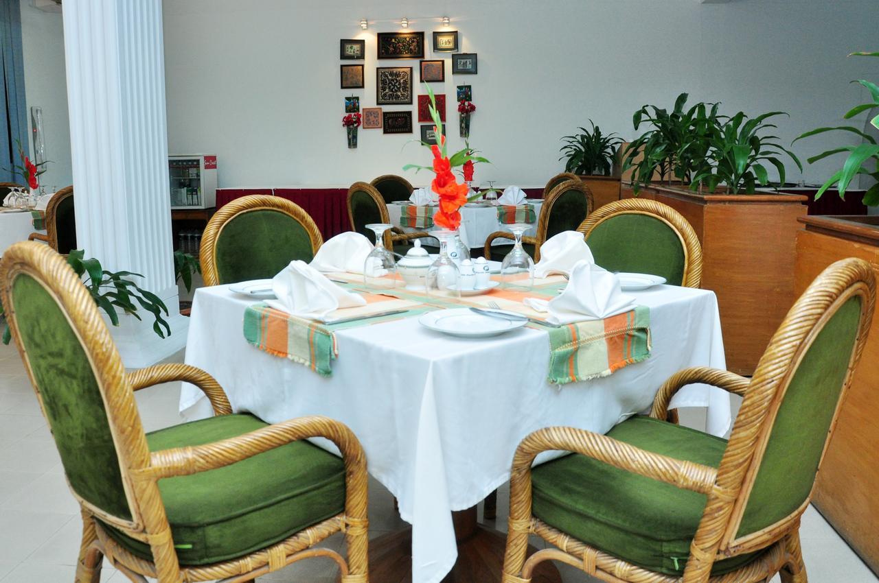 Asia Pacific Hotel Дакка Екстер'єр фото